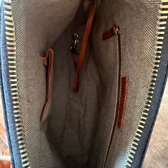 Vintage Dooney & Bourke Handbag - Picture 5 of 6